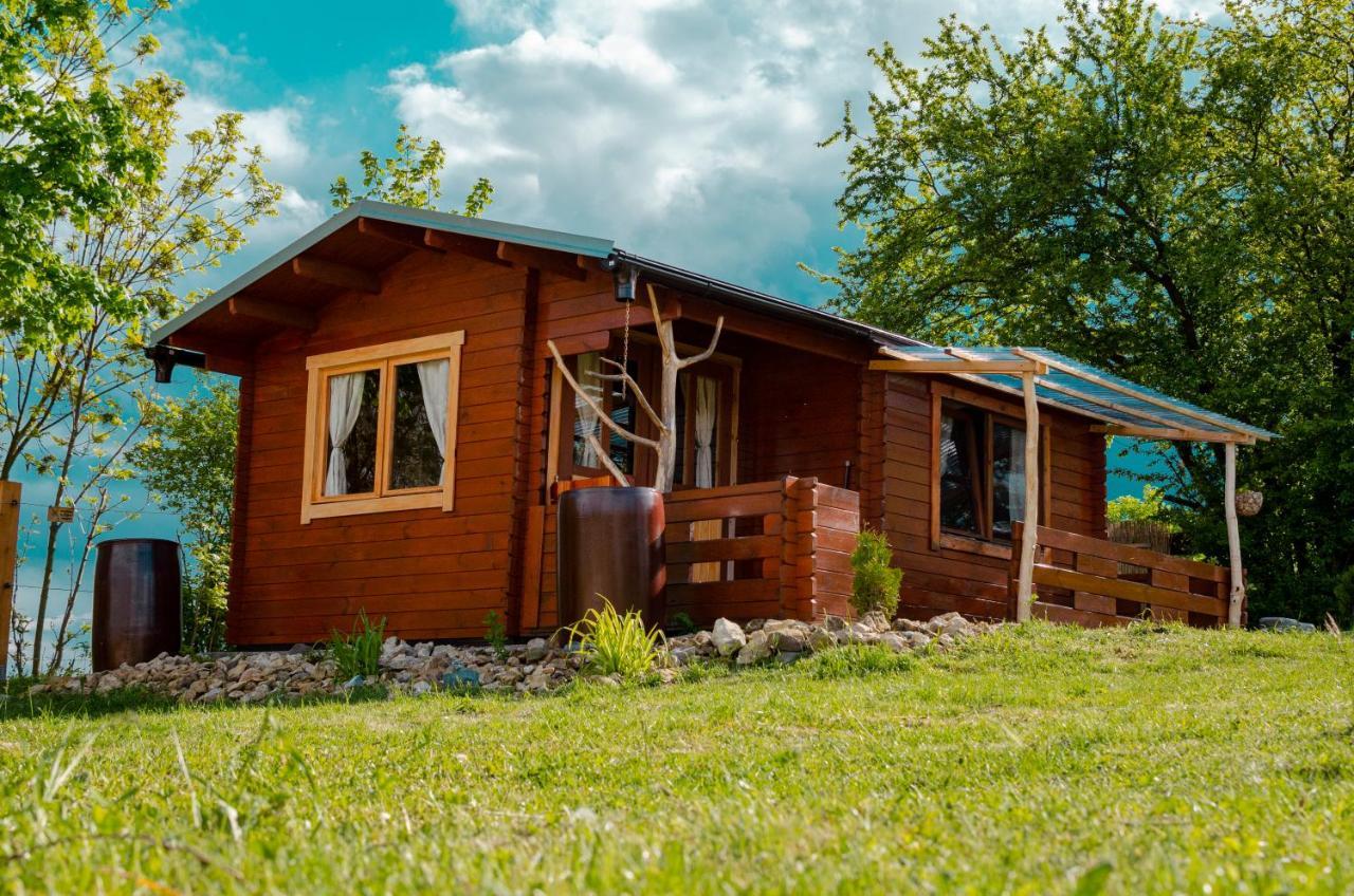 Cozy Wood Hut On The Farm Villa Trebivlice Exteriör bild