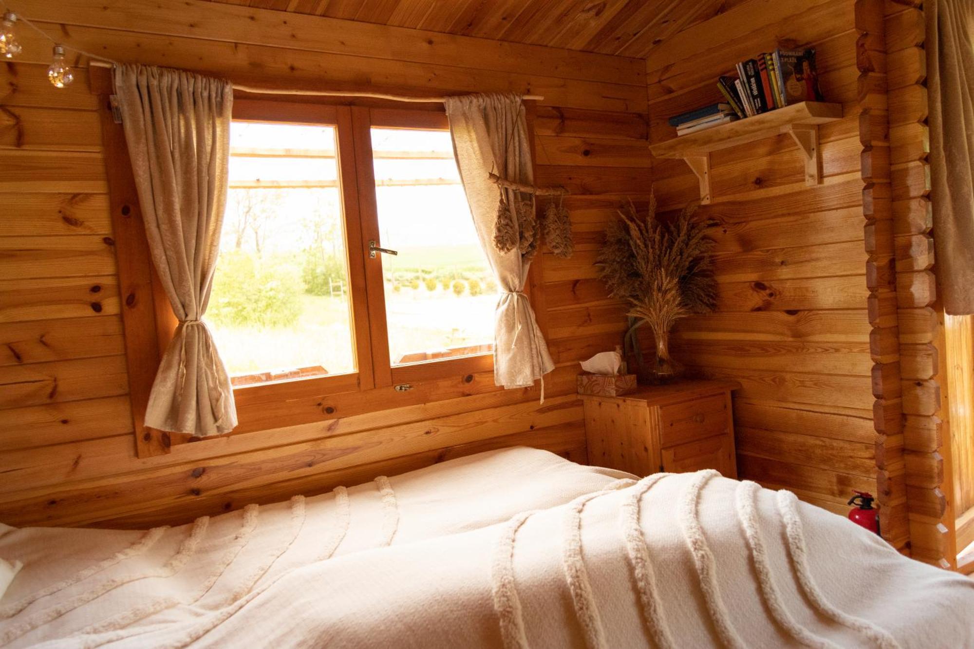 Cozy Wood Hut On The Farm Villa Trebivlice Exteriör bild